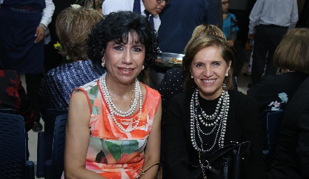  Elsa Martínez y Dolores Lastras.