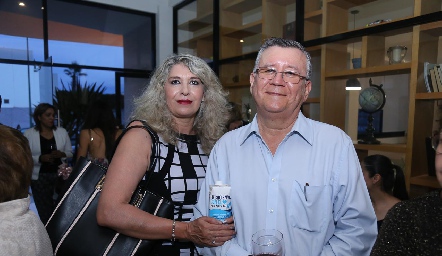  Hilda Martin del Campo y Adalberto Palomo.