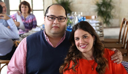  Rodrigo Enríquez y Paola Arévalo.