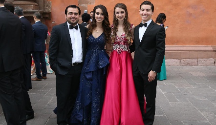  Salvador Guerra, Alejandra O’Farril, Mariana O’Farril y Emmanuel Castillo.