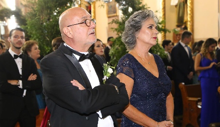  Fernando Valdes y Gabriela Borbolla de Valdes.