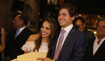 Fernanda Paredes y Andrew Delgado ya son esposos.