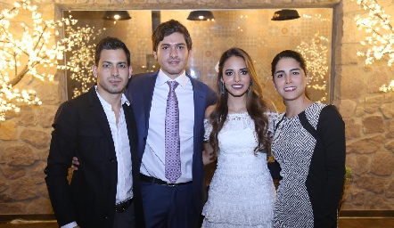  Arturo Hernández, Andrew Delgado, Fernanda Paredes y Dany González.