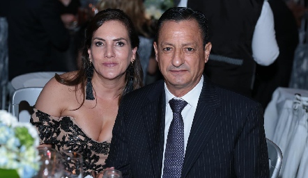  Claudia y Alejandro Díaz de León.