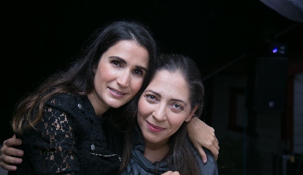  Lourdes Orozco y Lorena Aldrete.
