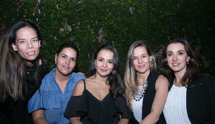  Bárbara Félix, Gaby Díaz Infante, Marcela Torres y Vanessa Galarza.