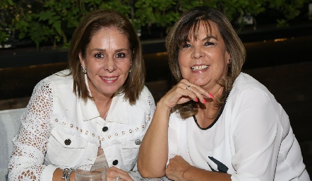  Laura Álvarez y Consuelo Albas.