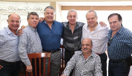  Acompañaron a Tatis.