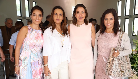  Adriana Calderón, Cristina Villalobos, Cecilia Limón y Vero Conde.
