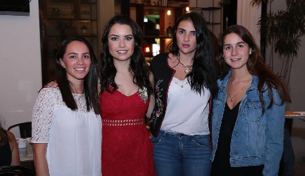  Jessica Gallegos, Gaby Díaz Infante, Andrea Rossel y Cristy Jerez.