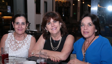  Alicia Somohano, Rosy Somohano y Cuca Díaz Infante.