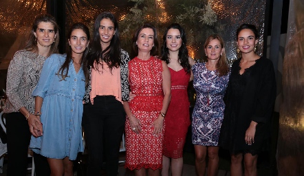  Laura de Andrés, Lore, Melissa y Gaby Andrés, Gaby Díaz Infante, Lorena Robles y Marcela Díaz Infante.