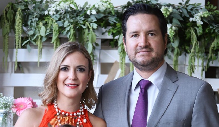  Sandra Pérez, Héctor e Isabella Vázquez.