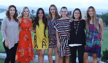  Pilar Martínez, Sandra Pérez, Sindhy Gutiérrez, Cristina Ortiz, Paloma González, Maga Nieto y María Espinosa.