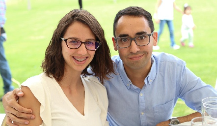  Daniela Uribe y Cesar Liñán.