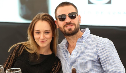  Pamela Villarreal y Güicho Ortuño.