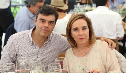  Alfonso Ortiz y Rocío Valle.