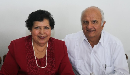  Bertha Martínez y José Santillán.