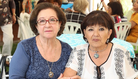  María Elena Rodríguez y Gloria Cerda.