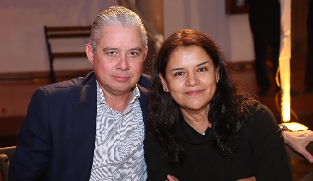 Enrique Martínez y Rocío Zavala.
