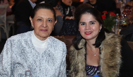  Laura Báez y Guadalupe Viera.