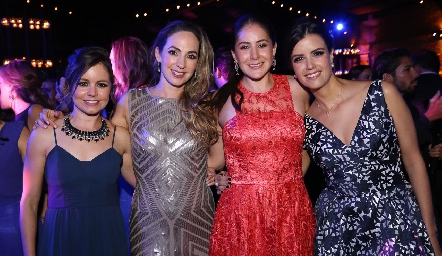  Carolina de Torres, Lila Medina, Pupi Torrescano y Teresa Torres.