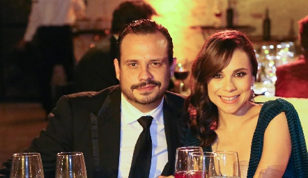  Juan Robles y Adriana Torres.