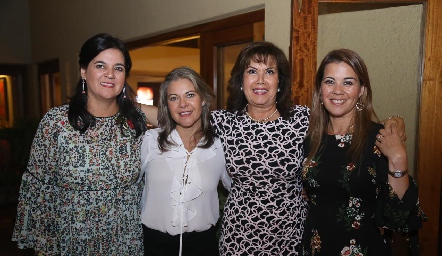  Cyntia Sánchez, Marigel Sánchez, María Eugenia Plasencia y Lety Sánchez.