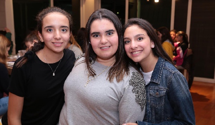  Ana Pau Sánchez, Martita Payán y Marijó Duque.
