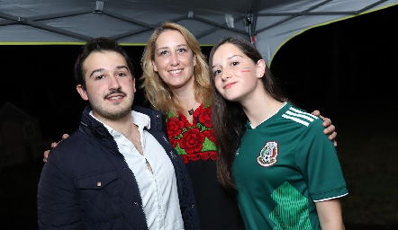  Alejandro Elizondo, Lorena Garza y Mely Elizondo.