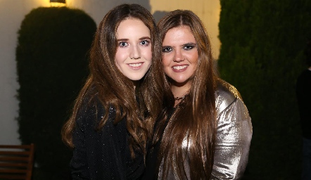  María Orozco y Regina Solana.