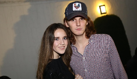  María Orozco y Andrés Barcena.