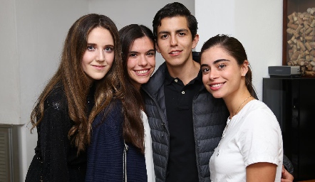  María Orozco, Montse Hampshire, Juan Pablo Lomelí y Susana De Luna.