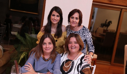  Mónica Medlich, Laura Valle, Josefina Gutiérrez y Mónica Berlanga.