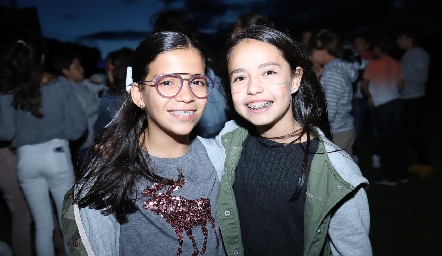  Camila y Vale.