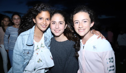  Vale, Mariana y Montse.