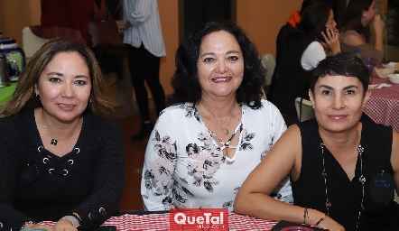  Alejandra Gordoa, July Gordoa y Cristina Zárate.