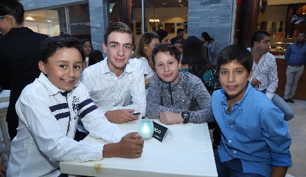  Oscar, Félix, Ángel y Manuel.