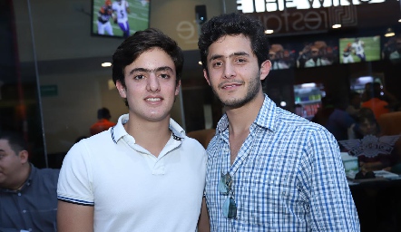  Rodrigo y Julián Abud.