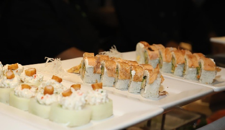  Inauguración Sushi Roll.