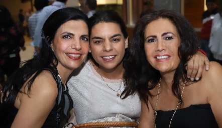  Mely Mahbub, Maribel Torres y Ana Fonte.