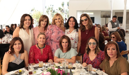  Mónica Nogués, Noemí Sampere, Sylvia Aguilar, María Maza, Rocío Gallegos, Maricarmen Haro, Pupi García, Martha del Río, Roxana Serna y Karina de Alcalde.