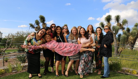  Gaby, Sylvia, Mariana, Maricarmen, Martha, Claudia, Lorena, Ceci, Claudia, Cristina, Angélica e Idalia.
