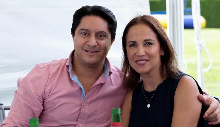  Félix y Lety Córdova.