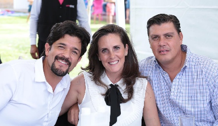  Marcelo Lozano, Paola Meade y Rolando Muñoz.