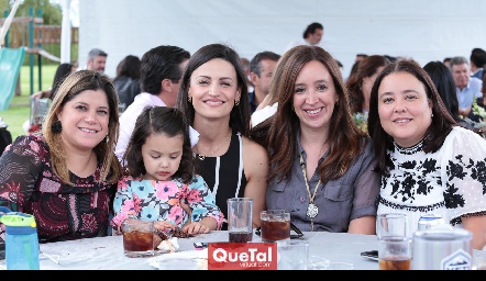  Cecilia Nieto, Adriana del Castillo, Ana Silos y Mili Chaires.