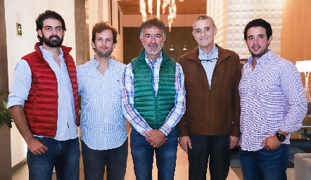  Roberto, Alejandro y Alejandro Abud, Roberto y Roberto Mejía.