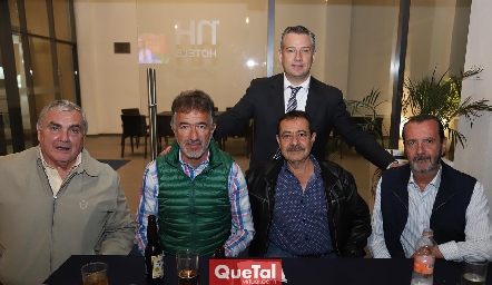  Alejandro Mejía, Alejandro Abud, Héctor Galán, José Antonio Zarur y Ángel Rivero.