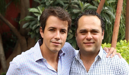  Javier Meade y Ernesto Madrigal .