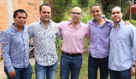  Luis Alvarado, Ernesto Madrigal, Germán Sotomayor, Josh Torres y Chema Padilla.
